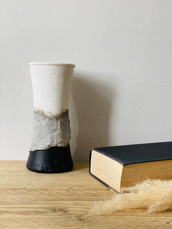 Paradox Vase Collection - 05